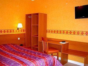 Logis Saint Paul Hotel 2*