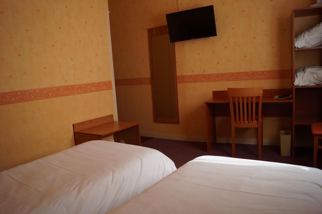 Logis Saint Paul 2* Vivy